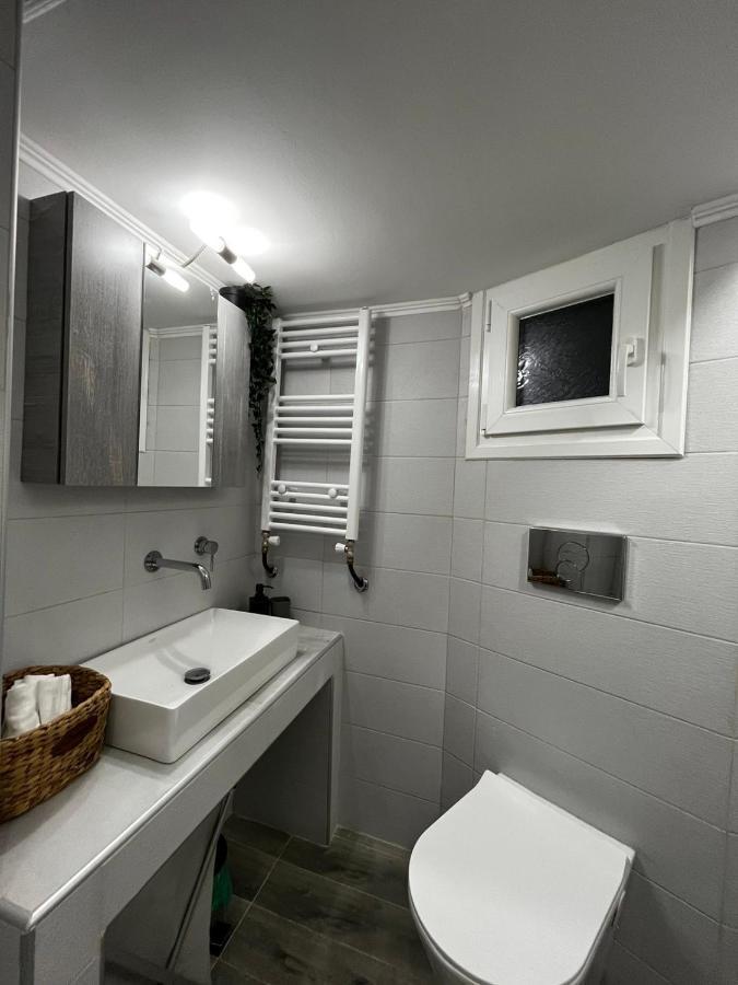 Modern Flat Ag. Dimitriou Apartamento Tessalónica Exterior foto