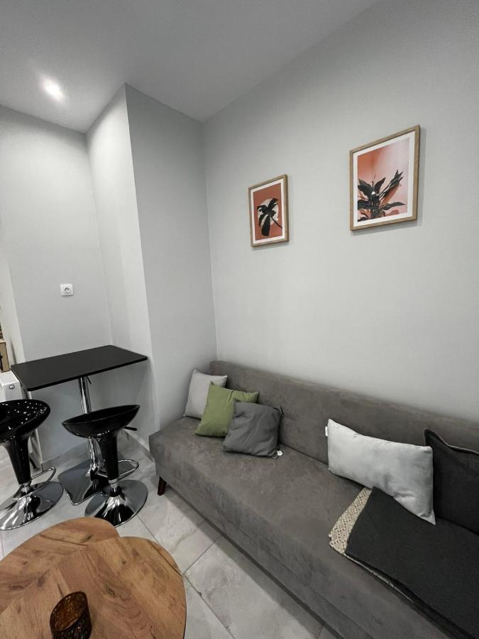 Modern Flat Ag. Dimitriou Apartamento Tessalónica Exterior foto
