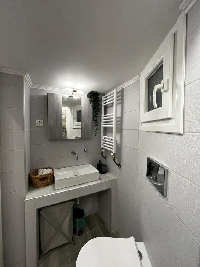 Modern Flat Ag. Dimitriou Apartamento Tessalónica Exterior foto